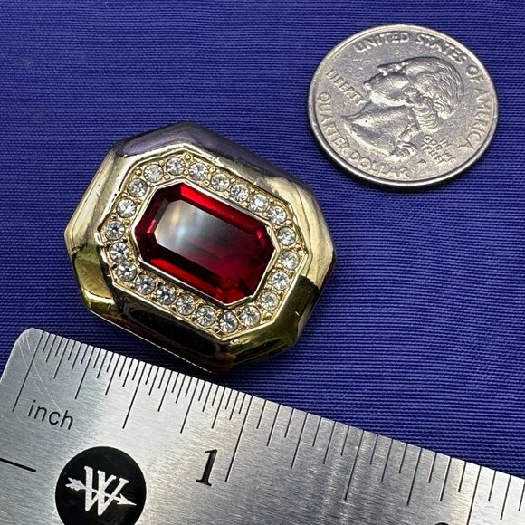 VTG Large SwarovskI S.A.L. Red & Clear Crystal Clip Earrings - Picture 10 of 15